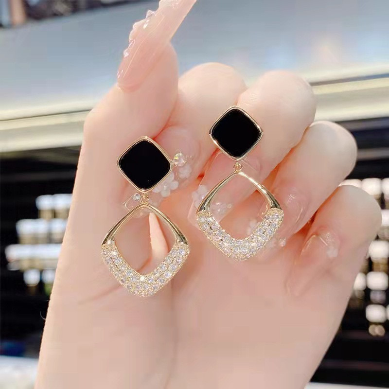 Aritos Colgantes de Rombo con Zirconias - Estilo Coreano R53